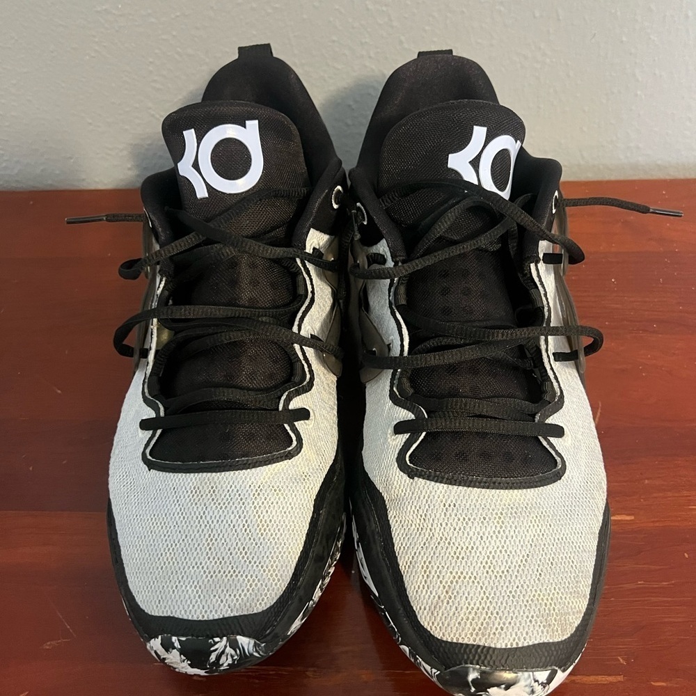 Nike Black and Cream Patterned Sneakers KD 15 Refuge Kevin Durant - Picture 7 of 8